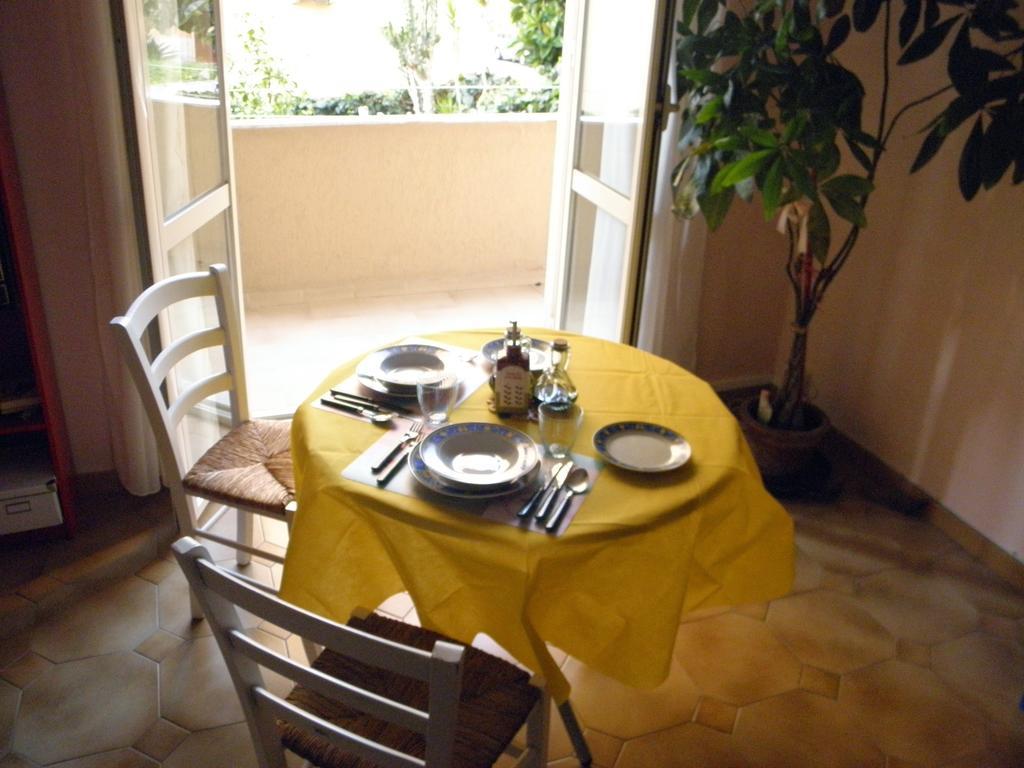 Alfieri B&B Cagliari Ngoại thất bức ảnh